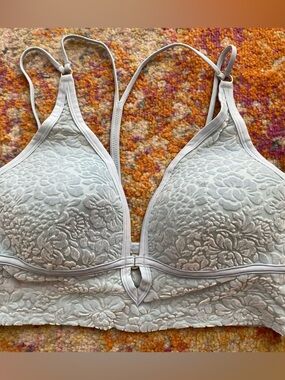 NEW - Victoria’s Secret PINK Velvety Floral Size Large Bralette in Mint Green